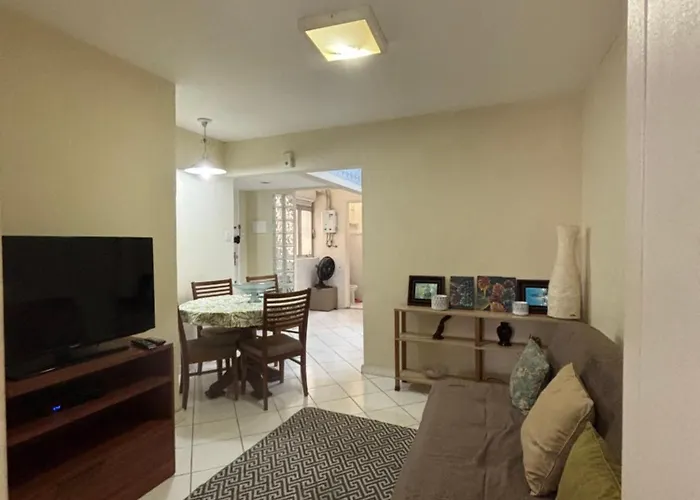 Apartamento mobiliado em Copacabana a 200m da praia
